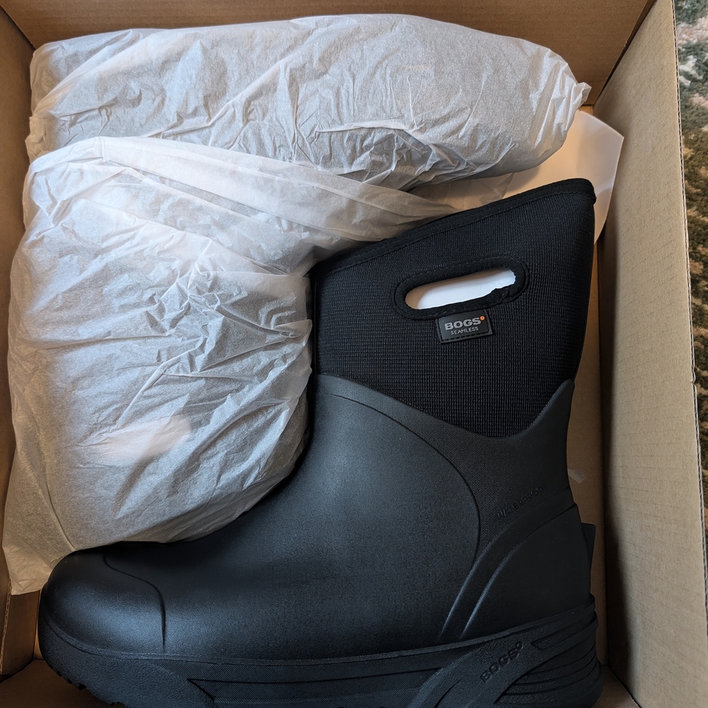 BOGS Bozeman Mid Black Waterproof Boots Size 12 Mens